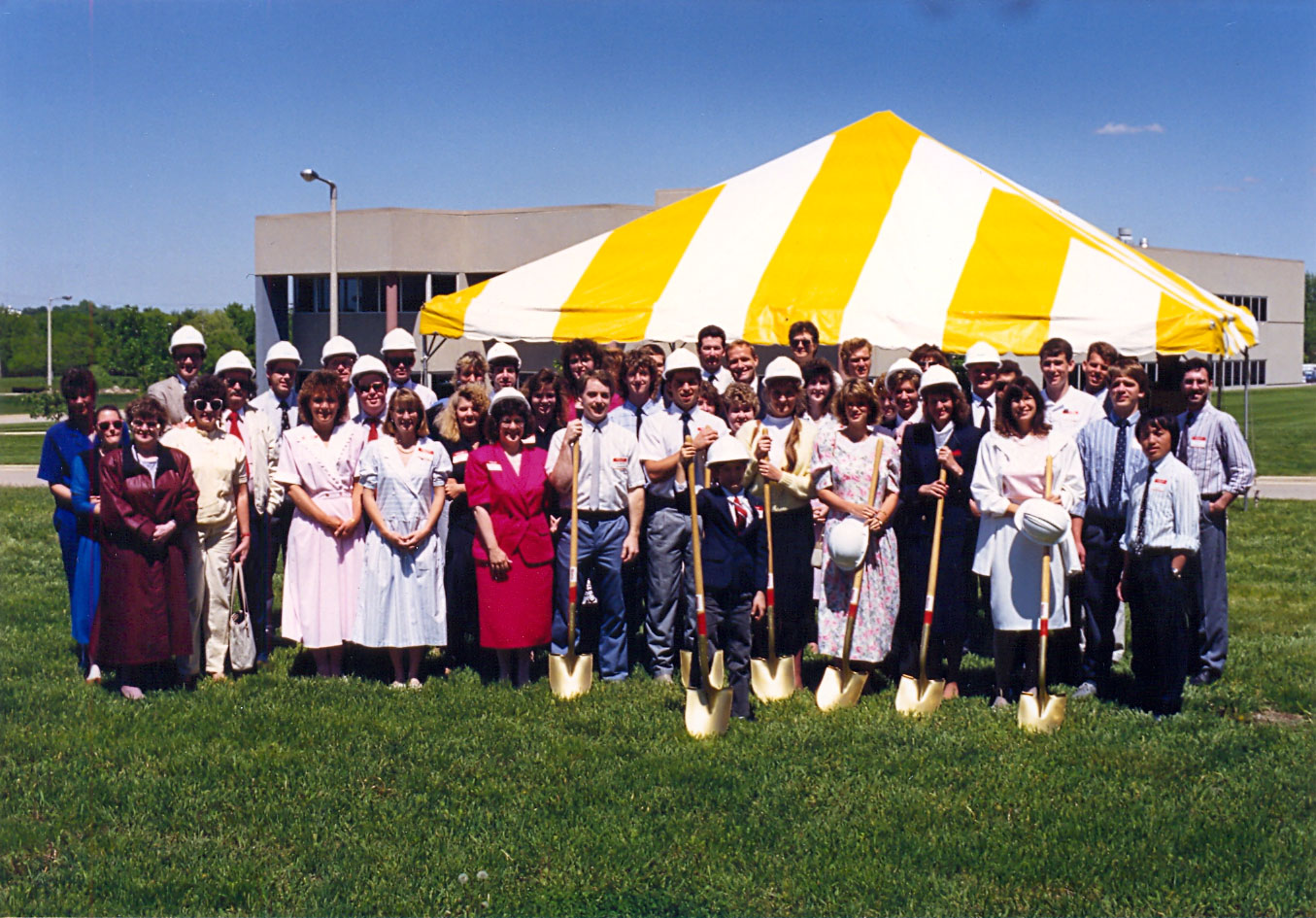 1991: Ultratec moves into its new 72,000 square foot barrier-free CORPORATE HEADQUARTERS AND TECHNOLOGY CENTER facility.